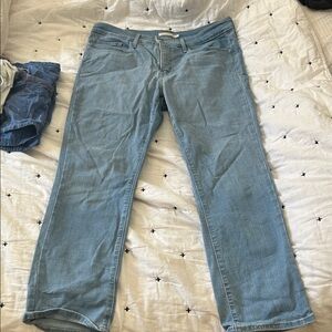 Levi’s 314 Jeans